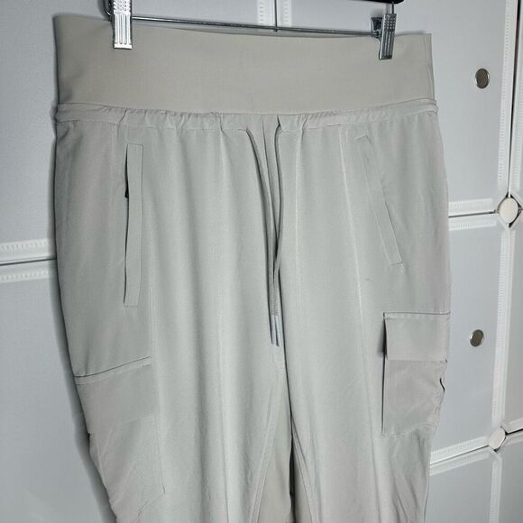 Athleta Sutton Joggers in Light Grey Size 10 - Picture 12 of 13